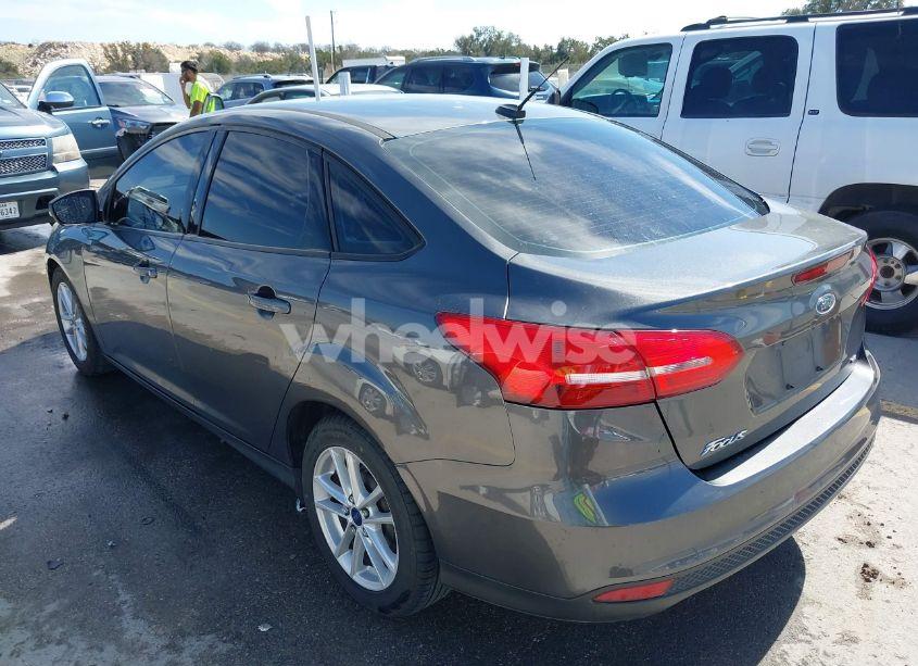 Photo 3 of 2017 Ford Focus SE (VIN 1FADP3F25HL249059)