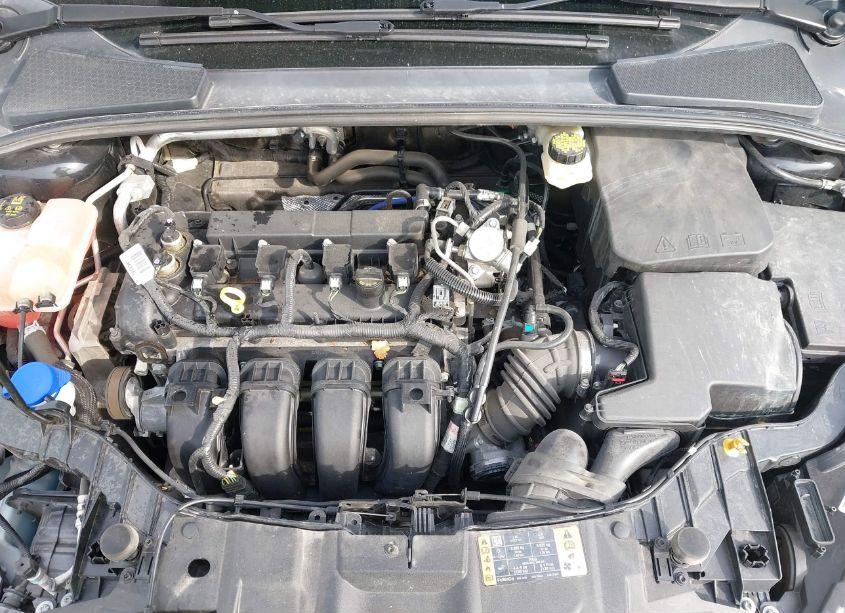 Photo 10 of 2017 Ford Focus SE (VIN 1FADP3F25HL254388)