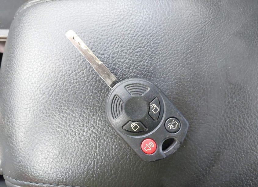 Photo 11 of 2017 Ford Focus SE (VIN 1FADP3F25HL254388)