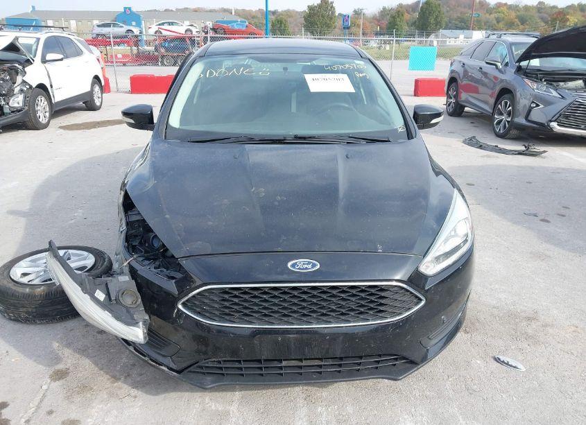 Photo 12 of 2017 Ford Focus SE (VIN 1FADP3F25HL254388)