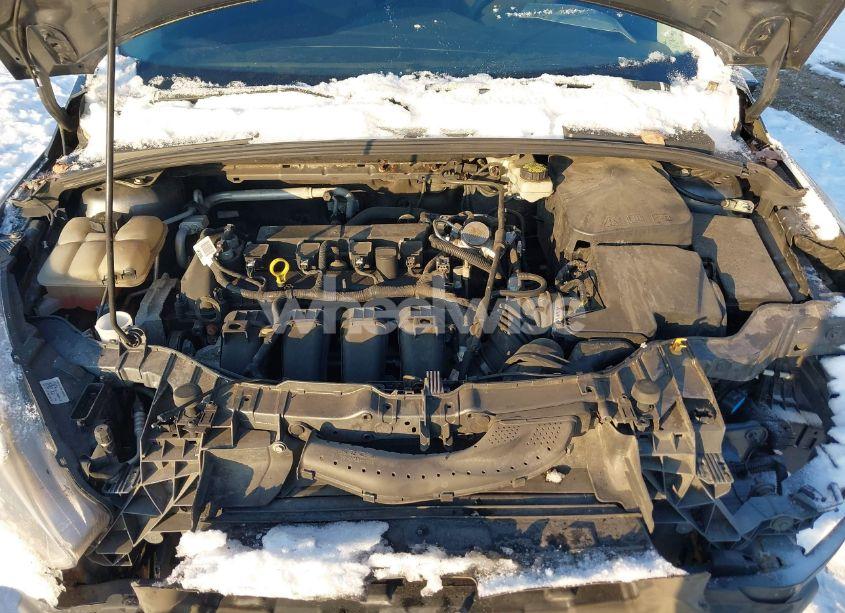 Photo 10 of 2017 Ford Focus SE (VIN 1FADP3F25HL272454)