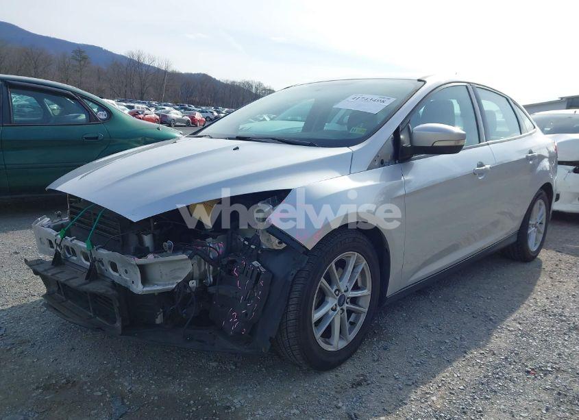 Photo 6 of 2017 Ford Focus SE (VIN 1FADP3F25HL281414)