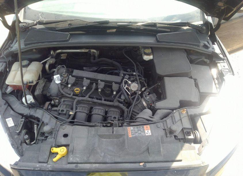 Photo 10 of 2017 Ford Focus SE (VIN 1FADP3F25HL302665)