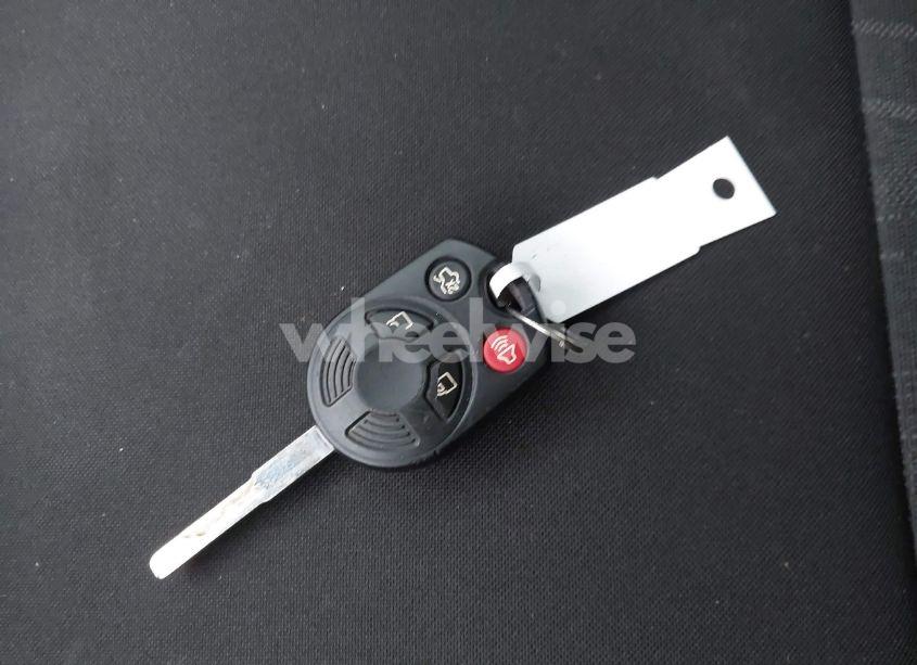 Photo 11 of 2017 Ford Focus SE (VIN 1FADP3F25HL327288)