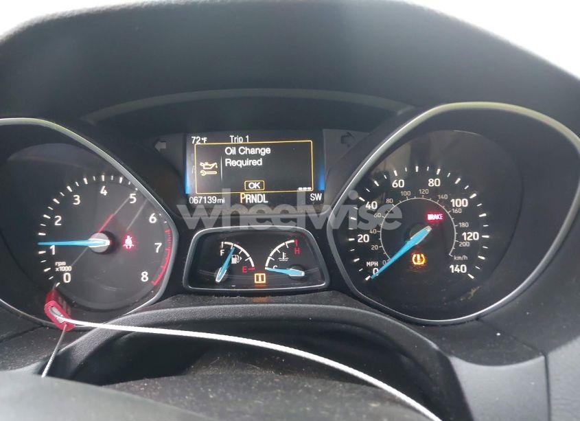 Photo 7 of 2017 Ford Focus SE (VIN 1FADP3F25HL335617)