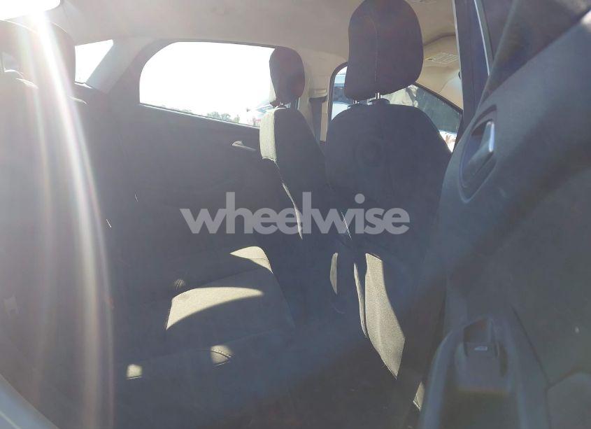 Photo 8 of 2018 Ford Focus SE (VIN 1FADP3F25JL250217)