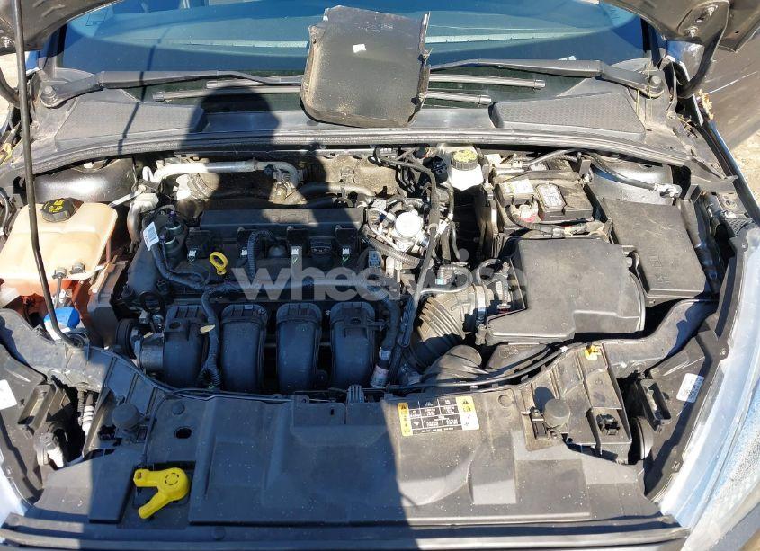 Photo 10 of 2018 Ford Focus SE (VIN 1FADP3F25JL255529)