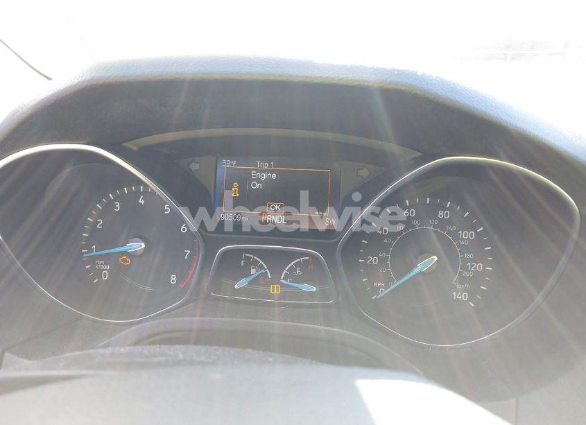 Photo 7 of 2018 Ford Focus SE (VIN 1FADP3F25JL255529)
