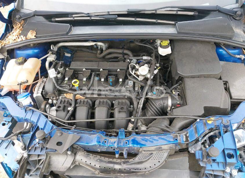 Photo 10 of 2018 Ford Focus SE (VIN 1FADP3F25JL255840)