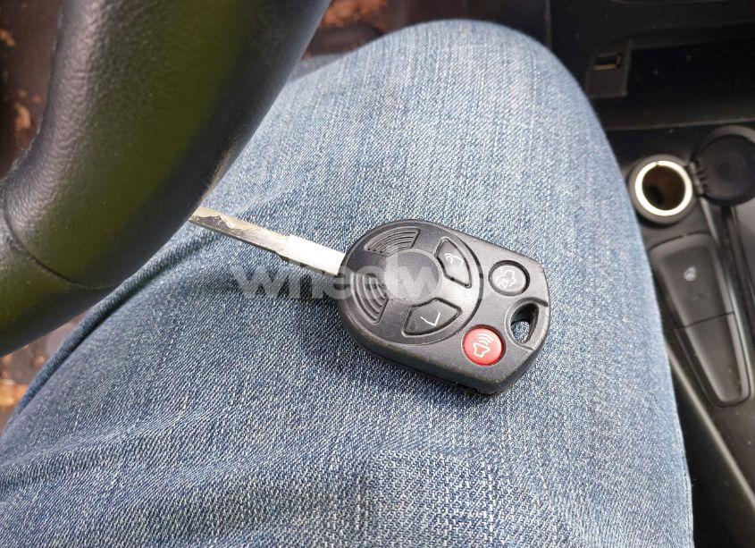 Photo 11 of 2018 Ford Focus SE (VIN 1FADP3F25JL255840)