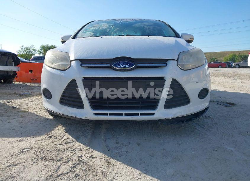 Photo 6 of 2013 Ford Focus SE (VIN 1FADP3F26DL111220)