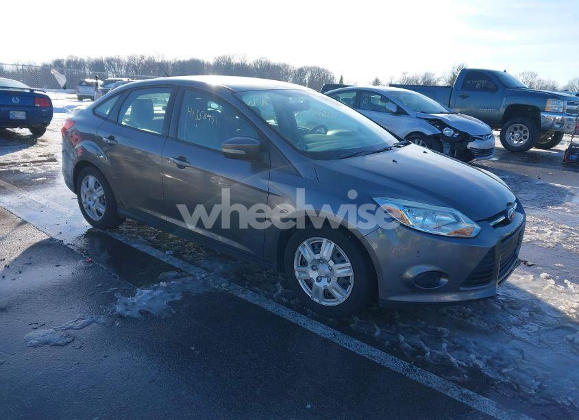 2013 Ford Focus SE (VIN 1FADP3F26DL120919) main photo