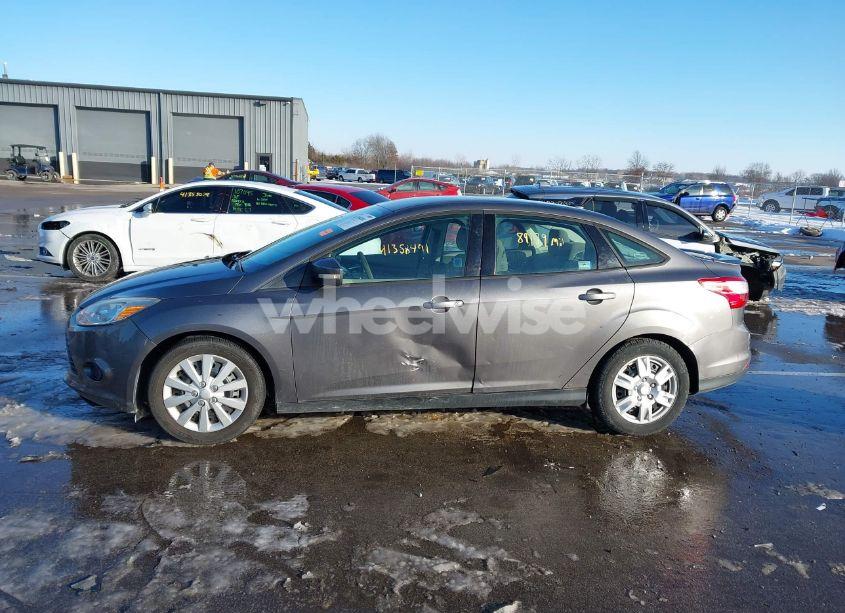 Photo 14 of 2013 Ford Focus SE (VIN 1FADP3F26DL120919)