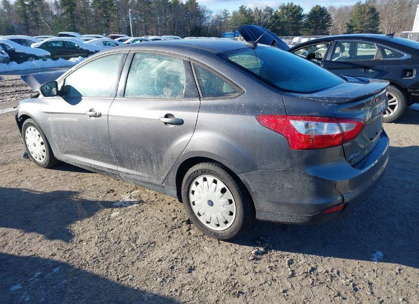 Photo 3 of 2013 Ford Focus SE (VIN 1FADP3F26DL148591)