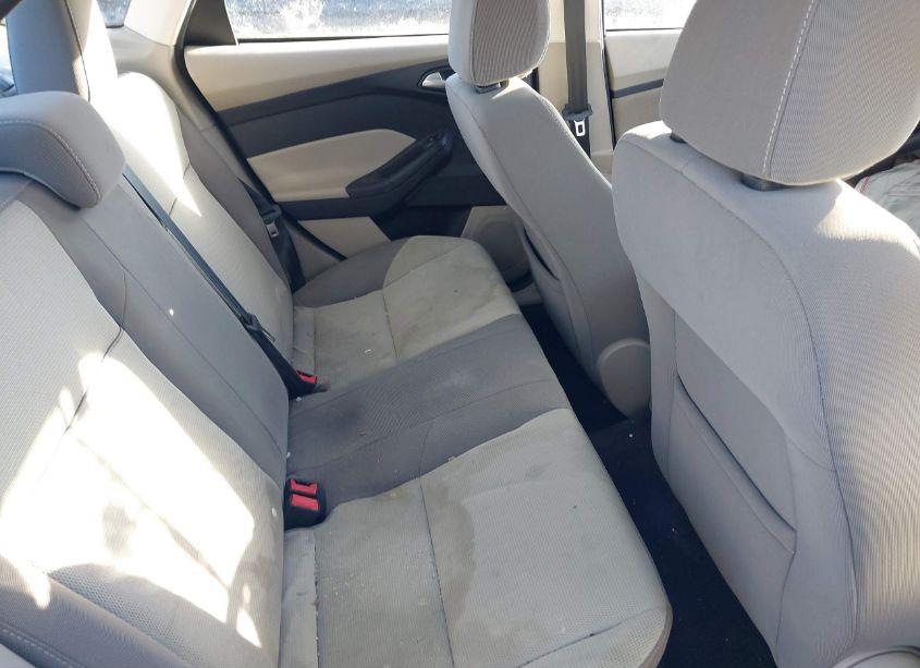 Photo 8 of 2013 Ford Focus SE (VIN 1FADP3F26DL148591)