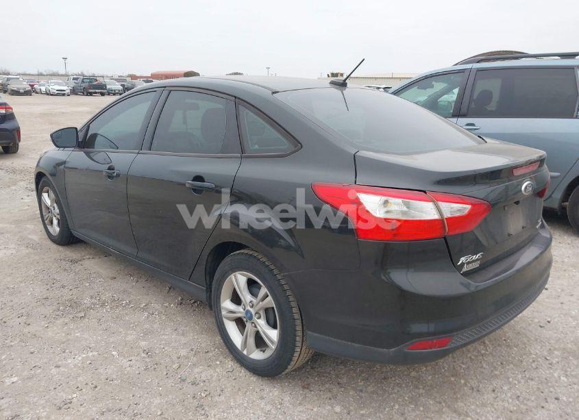 Photo 3 of 2013 Ford Focus SE (VIN 1FADP3F26DL169988)
