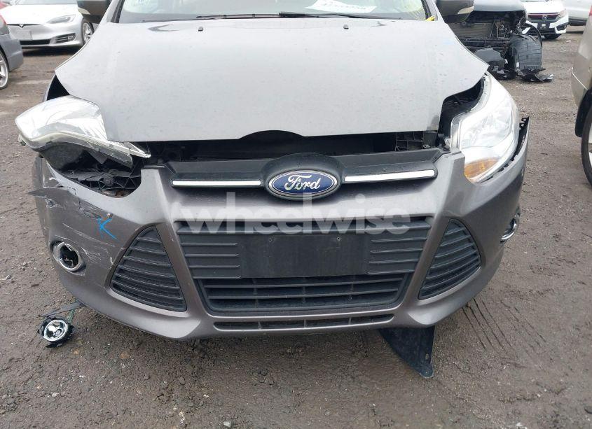 Photo 12 of 2013 Ford Focus SE (VIN 1FADP3F26DL215593)