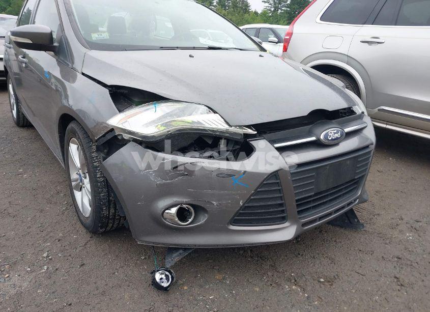 Photo 6 of 2013 Ford Focus SE (VIN 1FADP3F26DL215593)