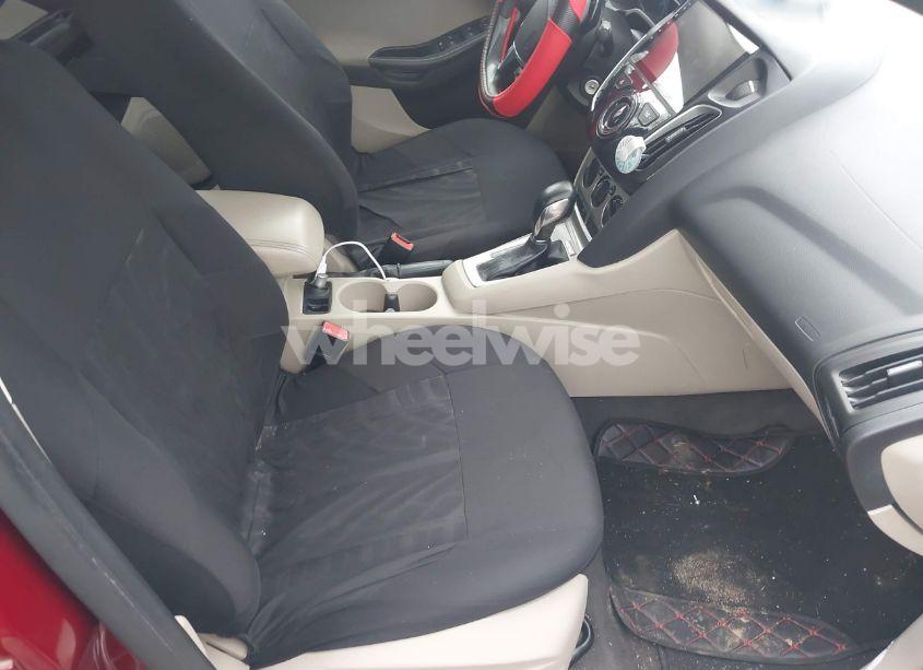 Photo 5 of 2013 Ford Focus SE (VIN 1FADP3F26DL224908)