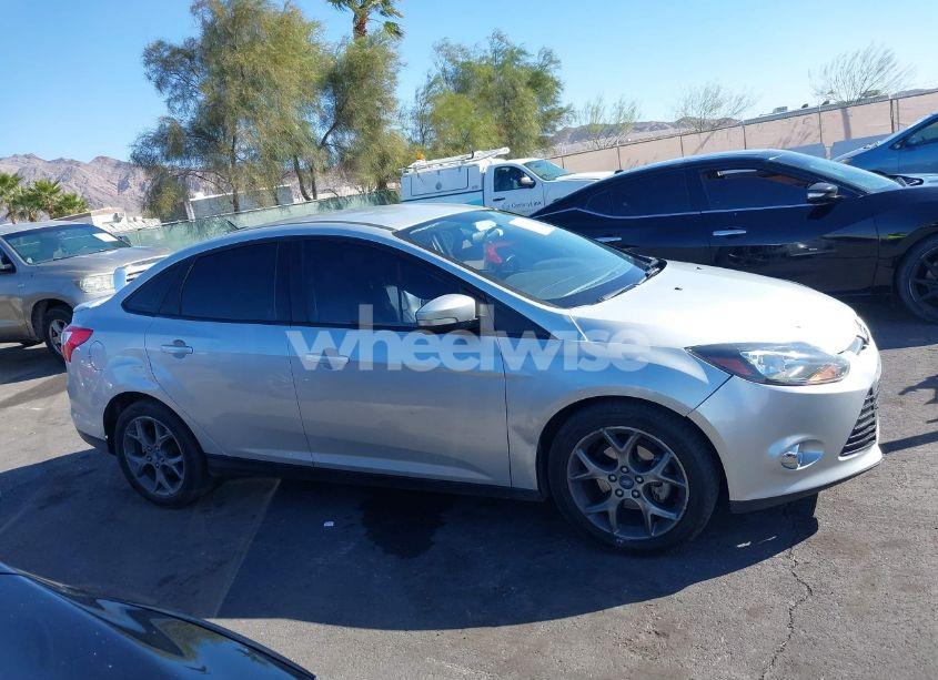 Photo 13 of 2013 Ford Focus SE (VIN 1FADP3F26DL273235)