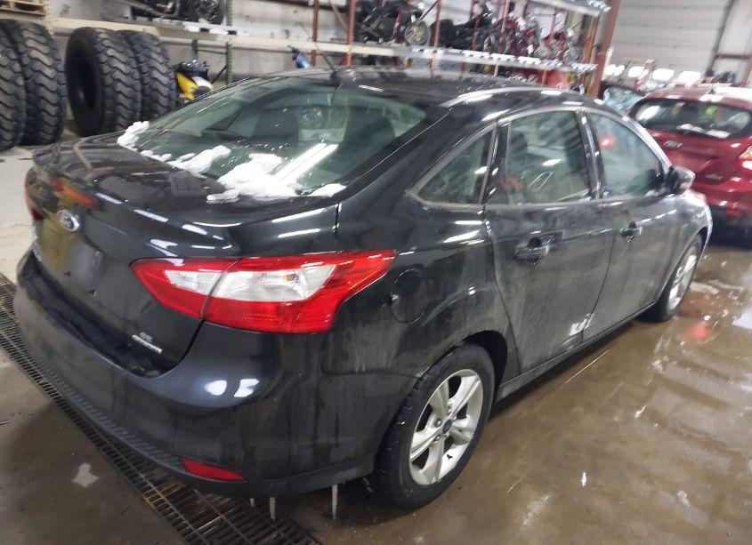 Photo 4 of 2013 Ford Focus SE (VIN 1FADP3F26DL312390)