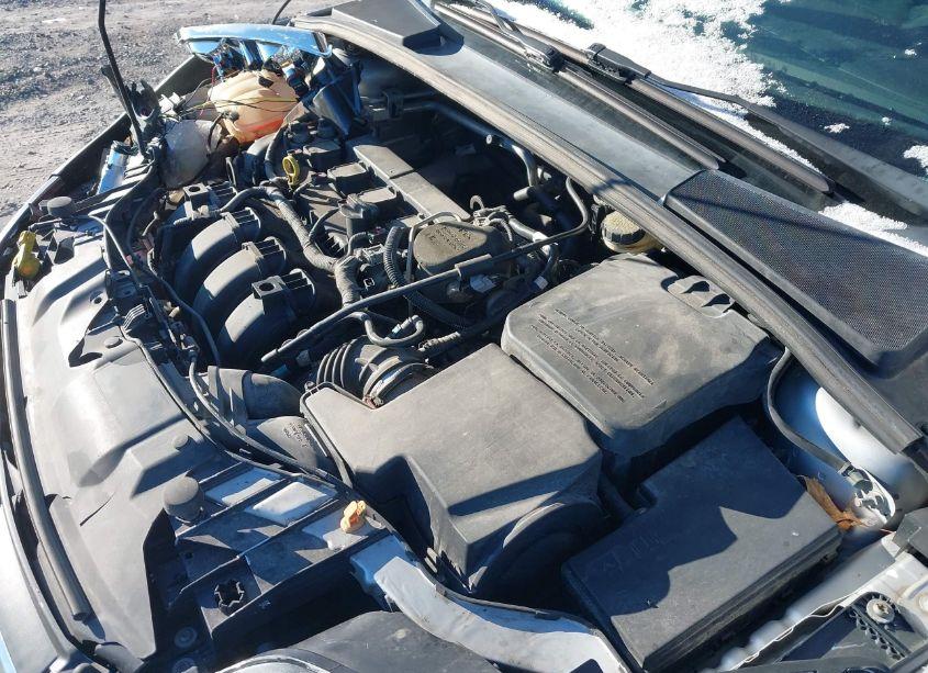 Photo 10 of 2013 Ford Focus SE (VIN 1FADP3F26DL321624)