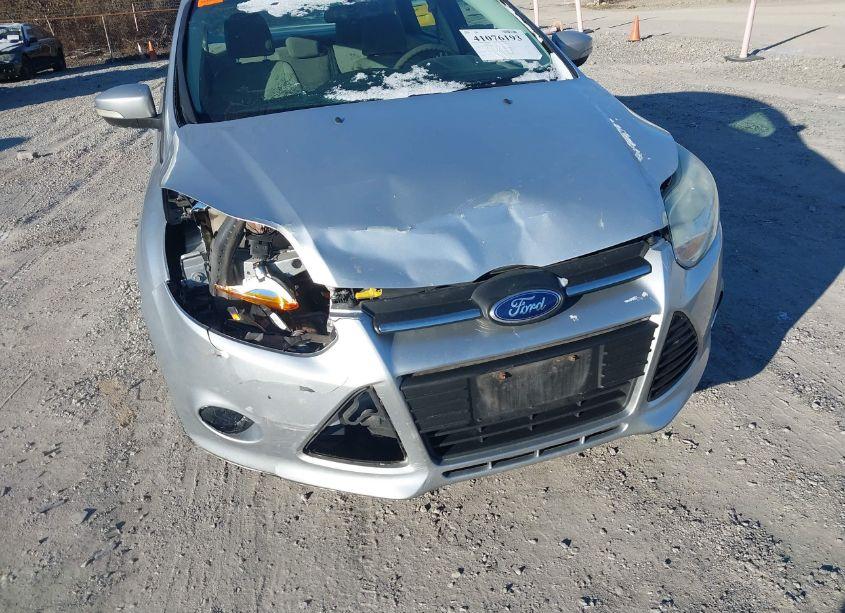 Photo 6 of 2013 Ford Focus SE (VIN 1FADP3F26DL321624)