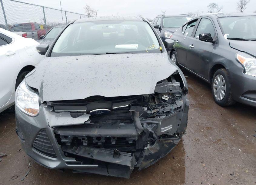 Photo 12 of 2013 Ford Focus SE (VIN 1FADP3F26DL333059)