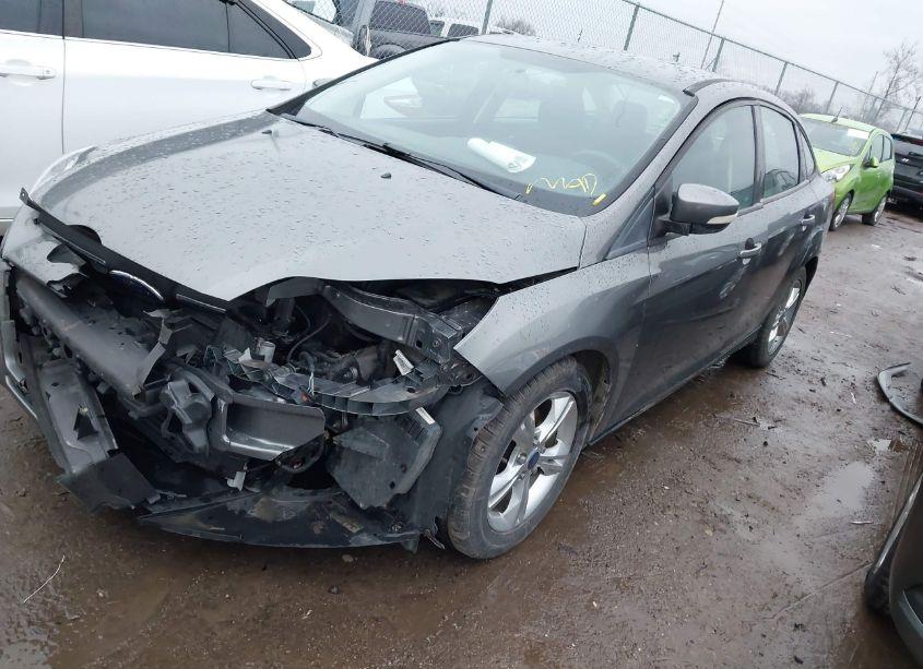 Photo 2 of 2013 Ford Focus SE (VIN 1FADP3F26DL333059)