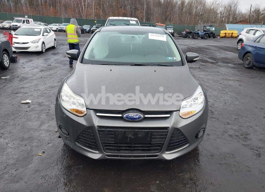 Photo 11 of 2013 Ford Focus SE (VIN 1FADP3F26DL358995)