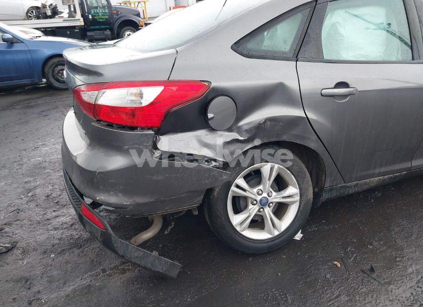 Photo 6 of 2013 Ford Focus SE (VIN 1FADP3F26DL358995)