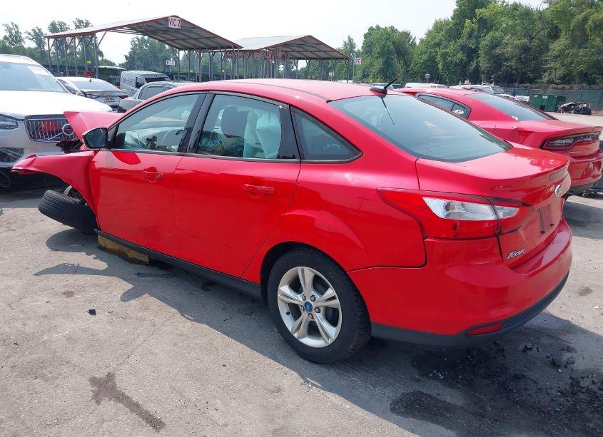 Photo 3 of 2013 Ford Focus SE (VIN 1FADP3F26DL379538)
