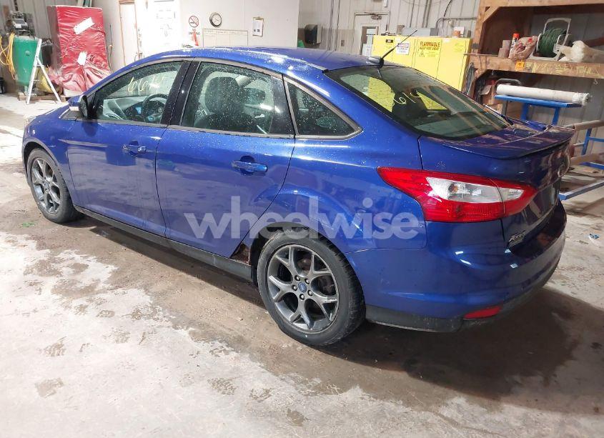 Photo 3 of 2013 Ford Focus SE (VIN 1FADP3F26DL383640)