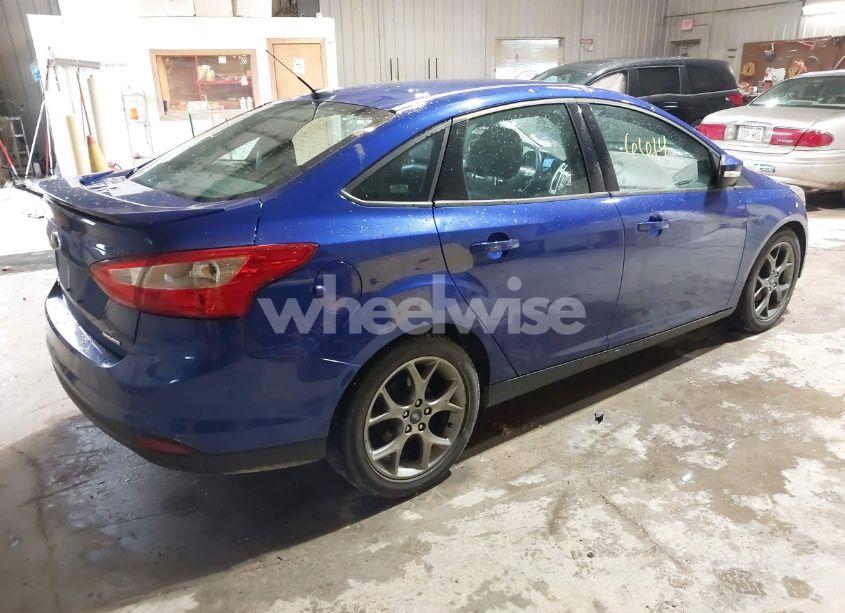 Photo 4 of 2013 Ford Focus SE (VIN 1FADP3F26DL383640)