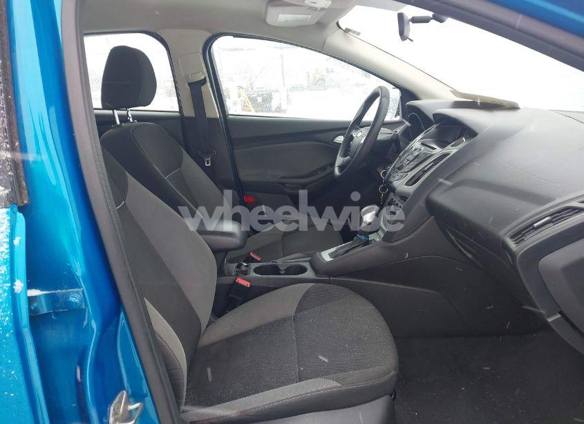 Photo 5 of 2014 Ford Focus SE (VIN 1FADP3F26EL153548)