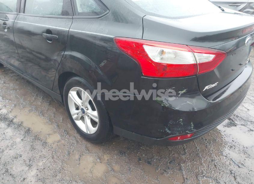 Photo 6 of 2014 Ford Focus SE (VIN 1FADP3F26EL166980)