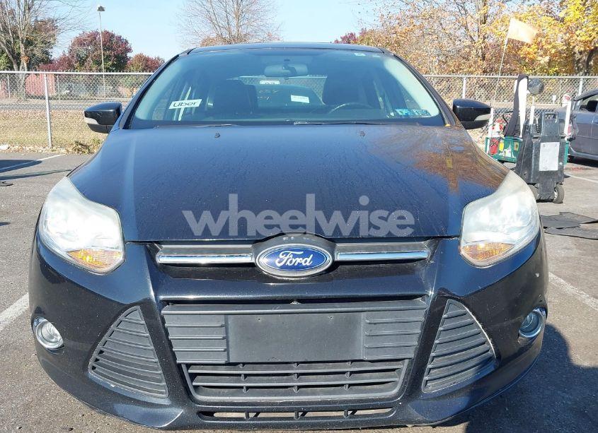 Photo 12 of 2014 Ford Focus SE (VIN 1FADP3F26EL179132)