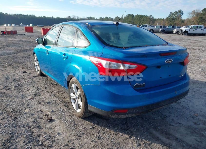 Photo 3 of 2014 Ford Focus SE (VIN 1FADP3F26EL179549)