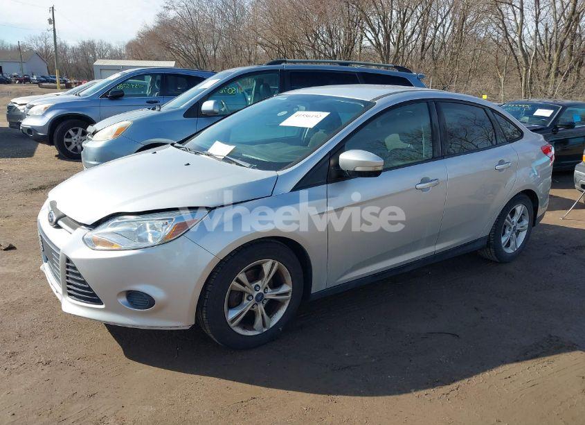 Photo 2 of 2014 Ford Focus SE (VIN 1FADP3F26EL193208)