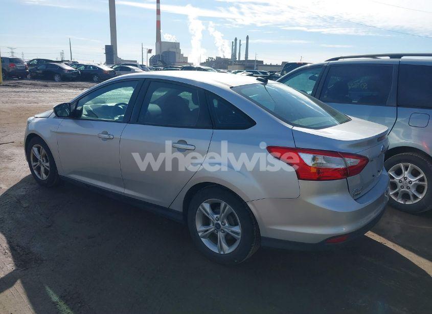 Photo 3 of 2014 Ford Focus SE (VIN 1FADP3F26EL193208)