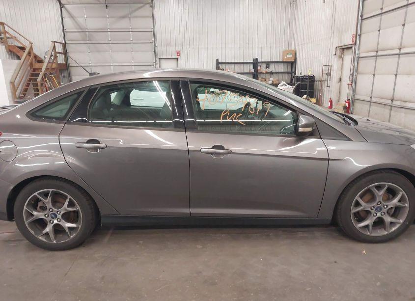 Photo 14 of 2014 Ford Focus SE (VIN 1FADP3F26EL209875)