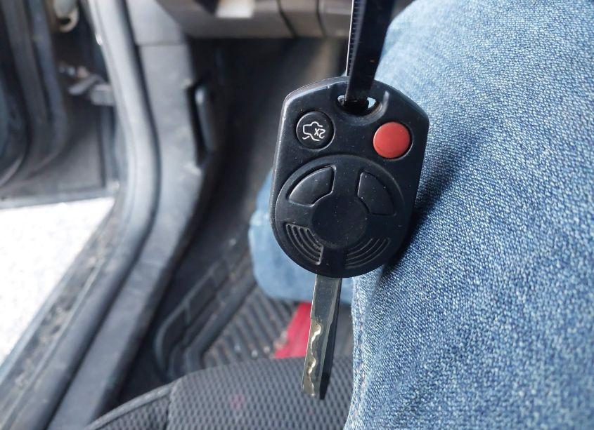 Photo 11 of 2014 Ford Focus SE (VIN 1FADP3F26EL209987)