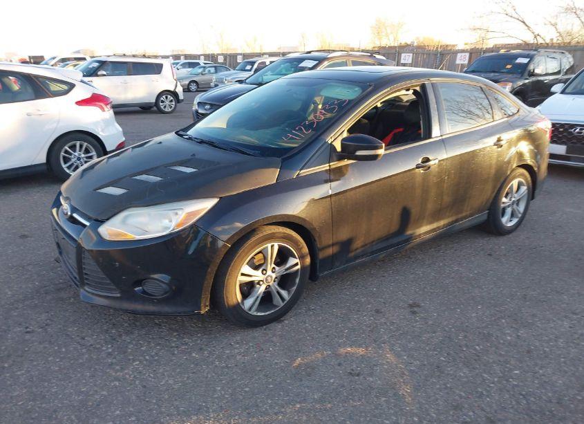 Photo 2 of 2014 Ford Focus SE (VIN 1FADP3F26EL209987)