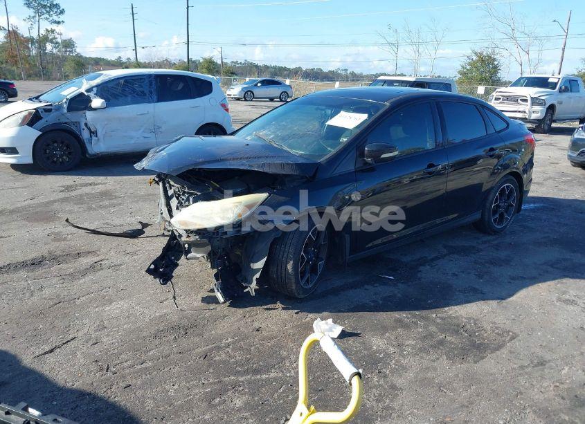 Photo 2 of 2014 Ford Focus SE (VIN 1FADP3F26EL216373)