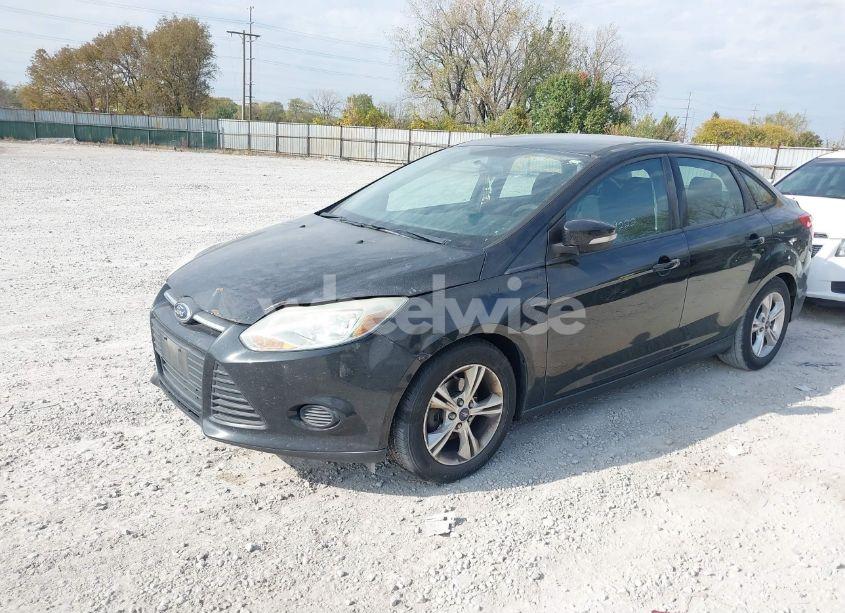 Photo 2 of 2014 Ford Focus SE (VIN 1FADP3F26EL217832)