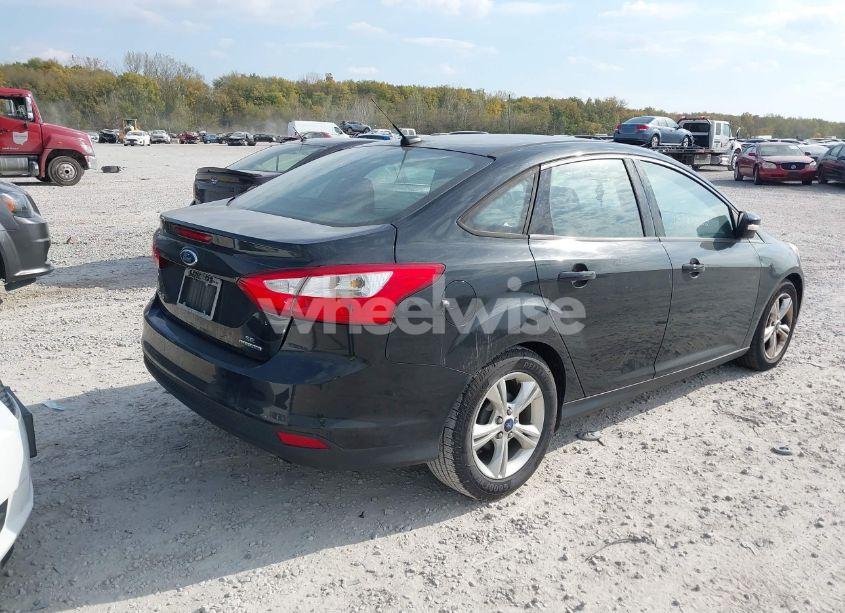 Photo 4 of 2014 Ford Focus SE (VIN 1FADP3F26EL217832)