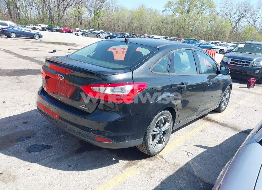 Photo 4 of 2014 Ford Focus SE (VIN 1FADP3F26EL223601)