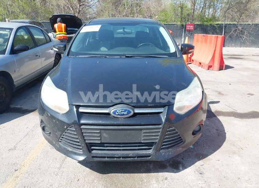 Photo 6 of 2014 Ford Focus SE (VIN 1FADP3F26EL223601)