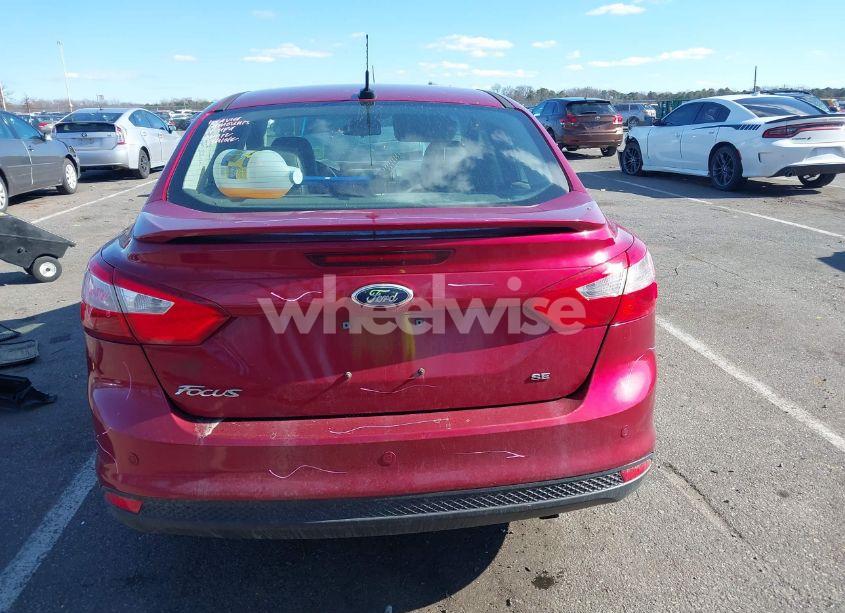 Photo 17 of 2014 Ford Focus SE (VIN 1FADP3F26EL232394)