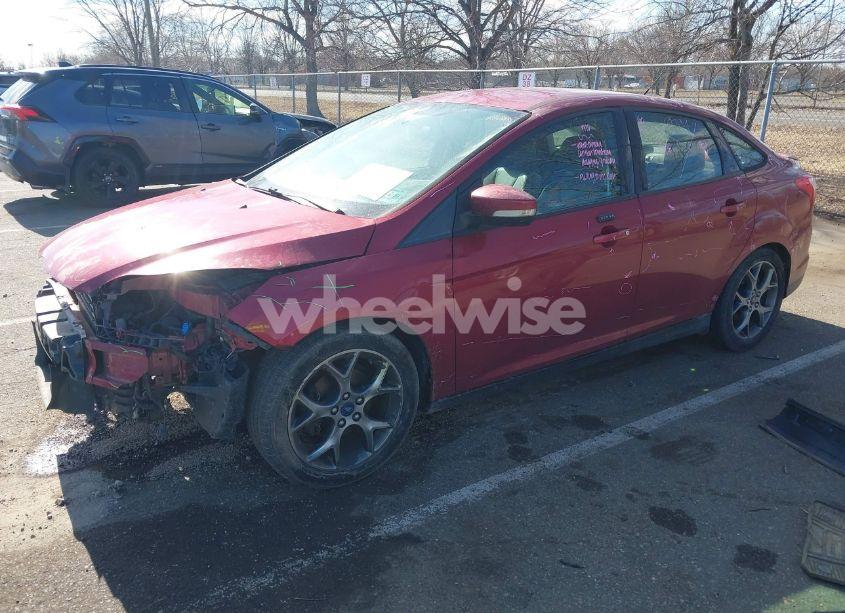 Photo 2 of 2014 Ford Focus SE (VIN 1FADP3F26EL232394)